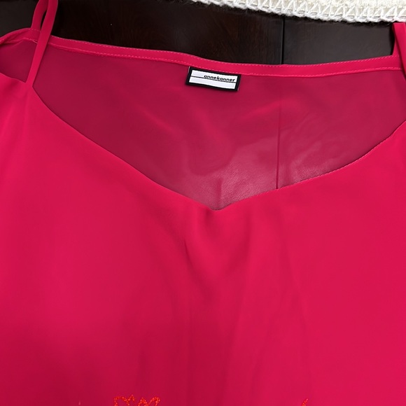 Magenta Blouse 👚 Size Medium / Large - Picture 5 of 9